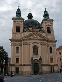 Заглянул на минутку перед вечерней службой
