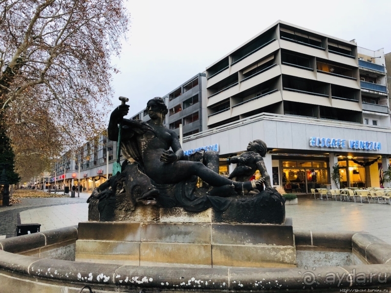 «Девушка с веслом», немецкий вариант