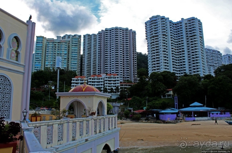 Плавающая мечеть Танджунг-Бунгаха