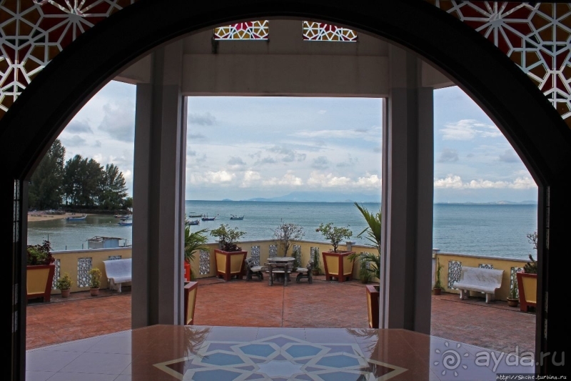 Плавающая мечеть Танджунг-Бунгаха