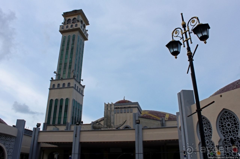 Плавающая мечеть Танджунг-Бунгаха