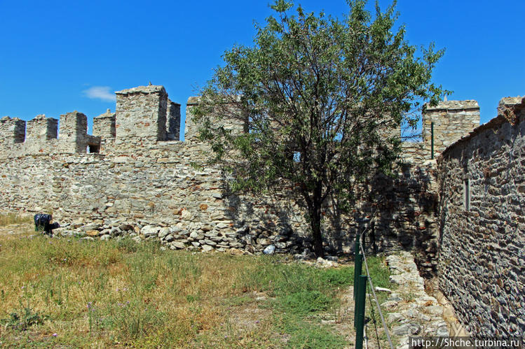 Крепость (акрополис) Кавалы и десяток ракурсов города с нее