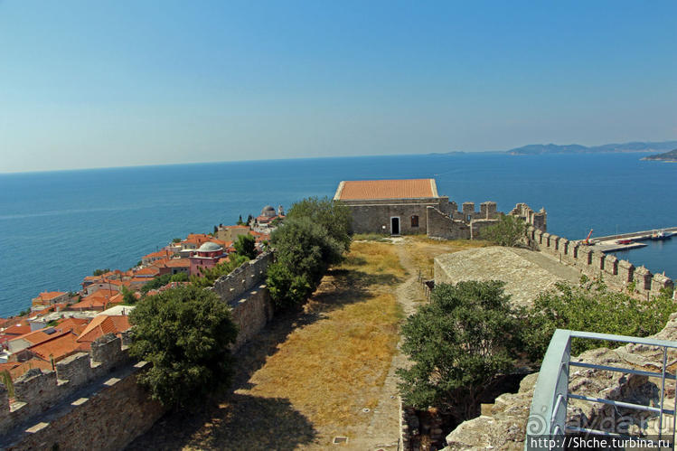 Крепость (акрополис) Кавалы и десяток ракурсов города с нее