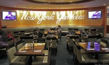 Культовое кафе на "Yankee Stadium" в Бронксе