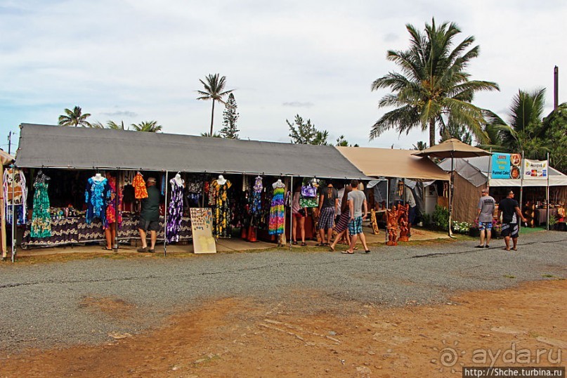 Дешевый открытый рынок на северо-востоке острова Оаху
