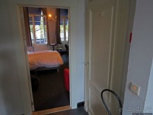 Атмосферный бюджетный отель почти в центре Антверпена