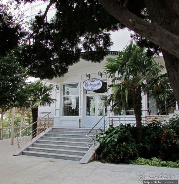 Новый ресторан с собственной пивоварней в Приморском праке