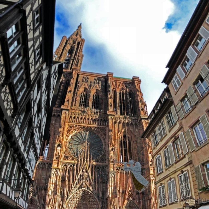 Рождественские метаморфозы у кафедрального собора Страсбурга