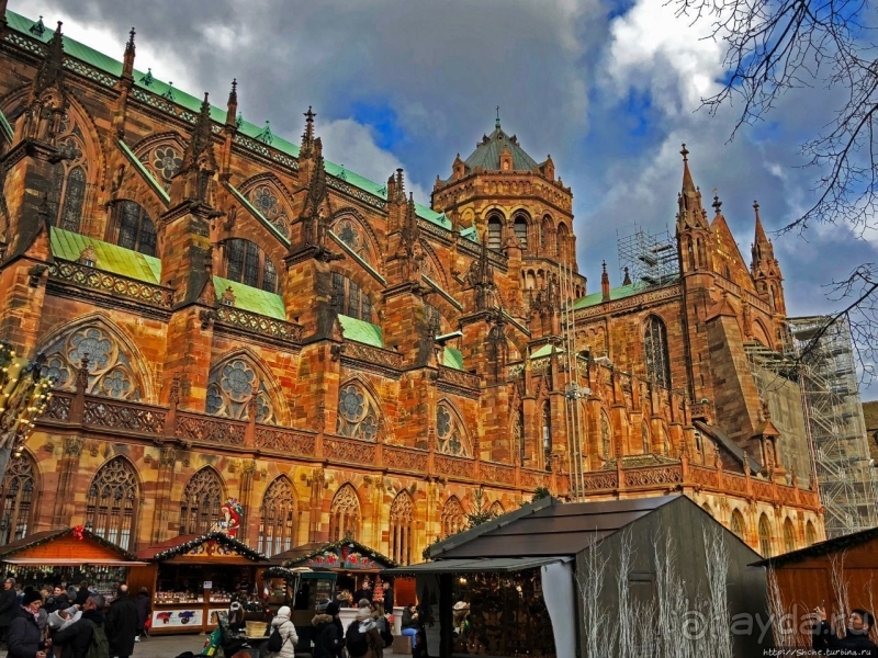 Рождественские метаморфозы у кафедрального собора Страсбурга