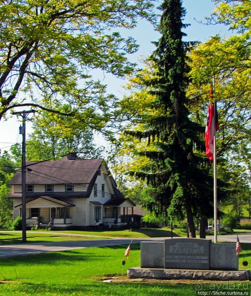 Месопотамия — небольшой городок, при том центр страны амишей