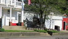 Месопотамия — небольшой городок, при том центр страны амишей