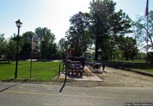 Месопотамия — небольшой городок, при том центр страны амишей