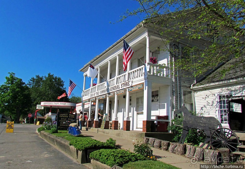 Месопотамия — небольшой городок, при том центр страны амишей