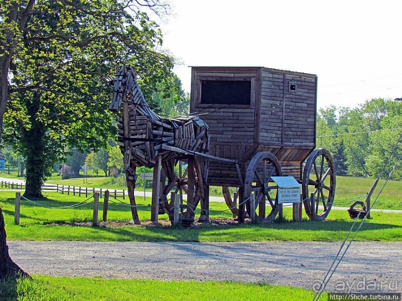 Месопотамия — небольшой городок, при том центр страны амишей