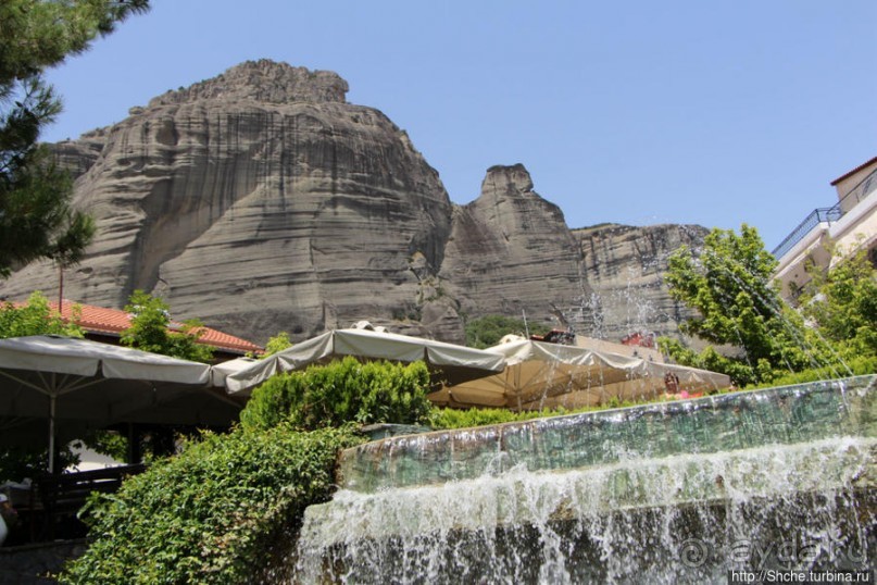 Божественная баранина в освежающих брызгах фонтана