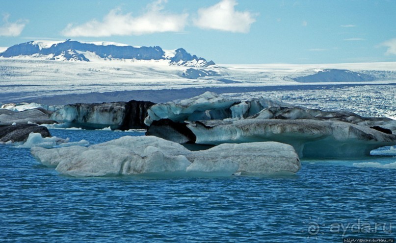 По лагуне причудливо-тающих льдов на плавающем авто-корабле