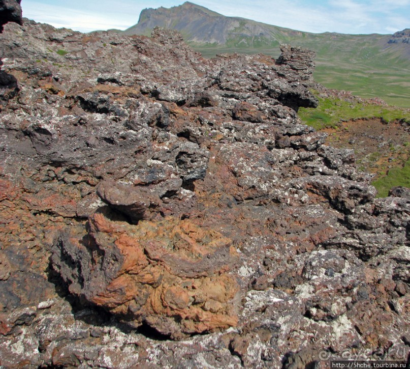 Saxholl - компактный кратер конкретного вулкана