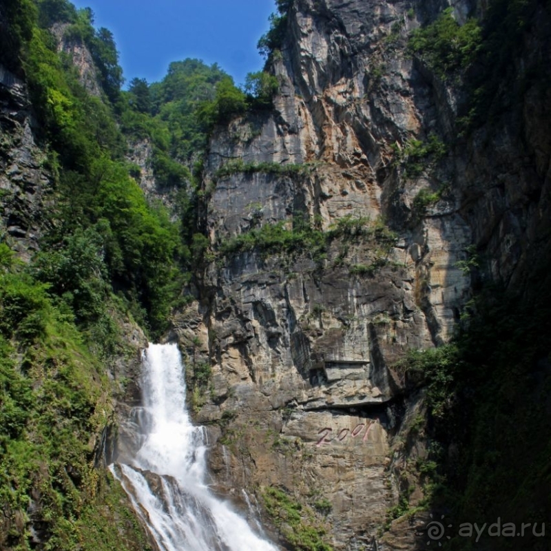 "Эхо Кореи" — 75-метровый водопад Ullim Fall
