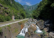 "Эхо Кореи" — 75-метровый водопад Ullim Fall