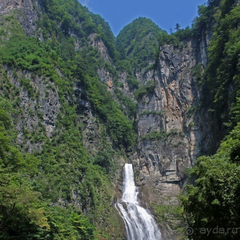 "Эхо Кореи" — 75-метровый водопад Ullim Fall