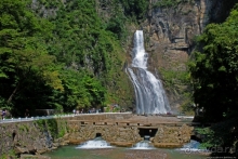 "Эхо Кореи" — 75-метровый водопад Ullim Fall