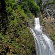 "Эхо Кореи" — 75-метровый водопад Ullim Fall