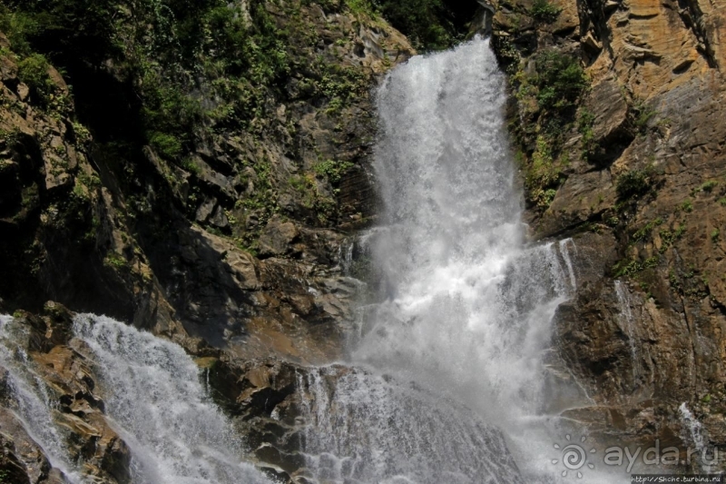 "Эхо Кореи" — 75-метровый водопад Ullim Fall