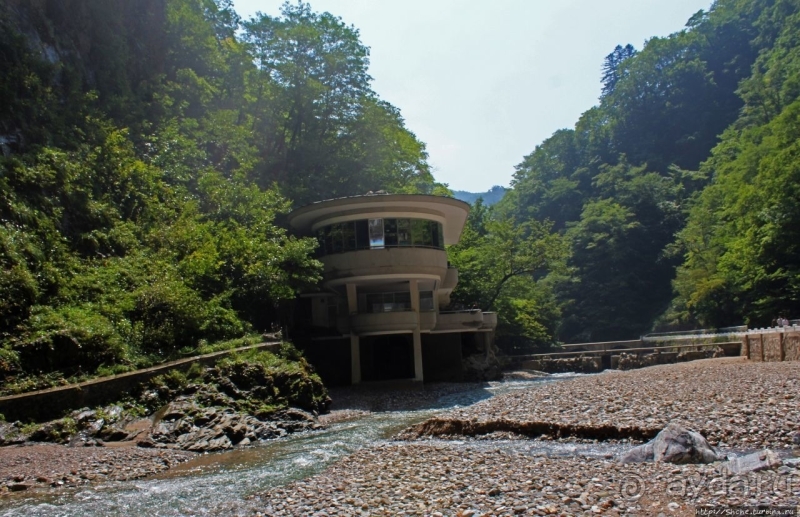 "Эхо Кореи" — 75-метровый водопад Ullim Fall