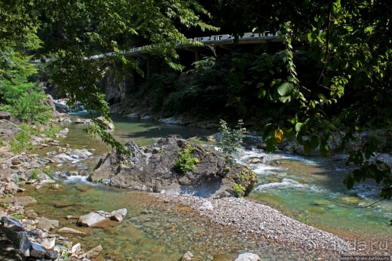 "Эхо Кореи" — 75-метровый водопад Ullim Fall