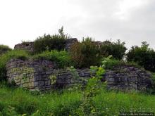 Если уж руины, то пускай они будут такие. Тарнувский замок