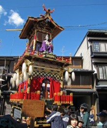 Осенний фестиваль в Такаяма - Ятайи и куклы