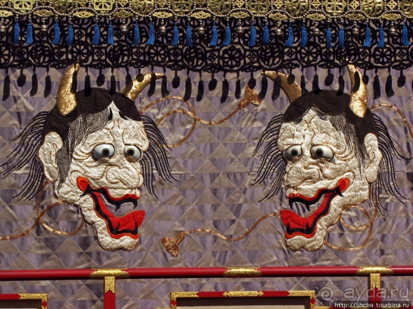 Осенний фестиваль в Такаяма - Ятайи и куклы