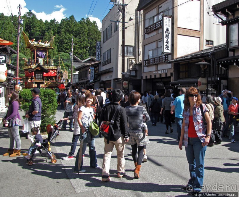 Осенний фестиваль в Такаяма - Ятайи и куклы