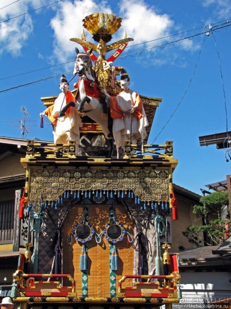 Осенний фестиваль в Такаяма - Ятайи и куклы