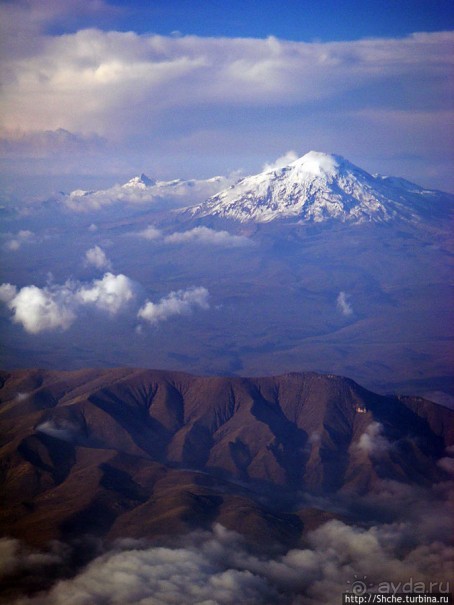 " Под крылом самолета..." заснеженные вершины Анд