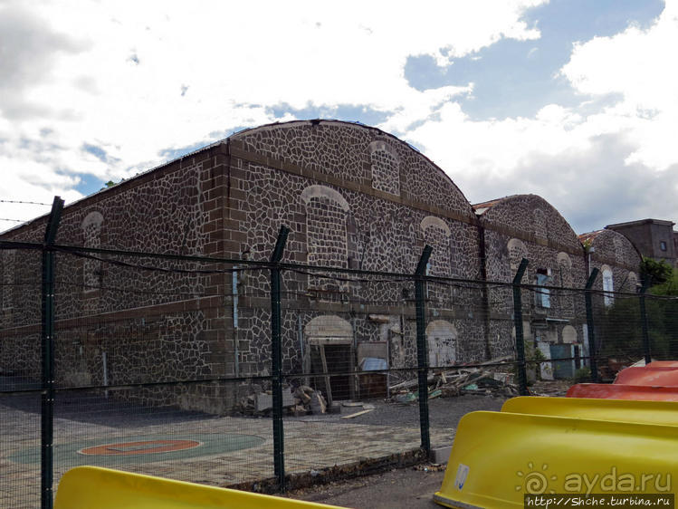 Иммиграционный терминал Ааправаси-Гхат — объект ЮНЕСКО №1227