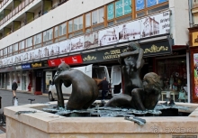 Три Грации" — видение венгерское скульптора Тибора Борбаса