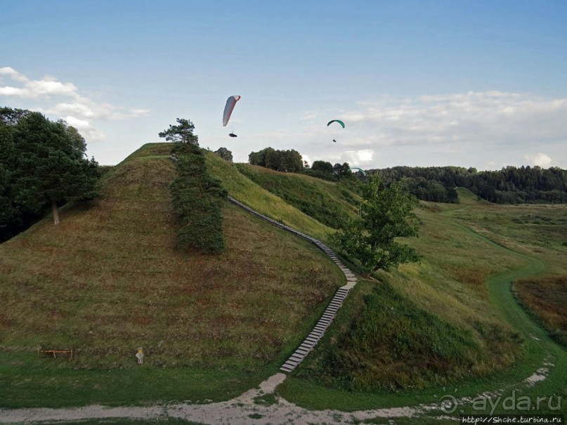 Не полые холмы... зеленые курганы Кярнаве