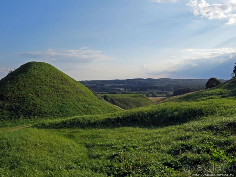 Не полые холмы... зеленые курганы Кярнаве