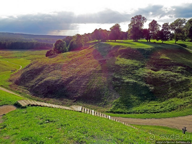 Не полые холмы... зеленые курганы Кярнаве