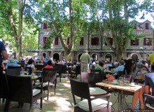 Кафе "Платаны" — культовое место для жителей Требинье