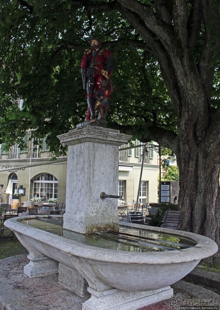 Удивительная "изюминка" Берна — уличные фонтаны 16 века