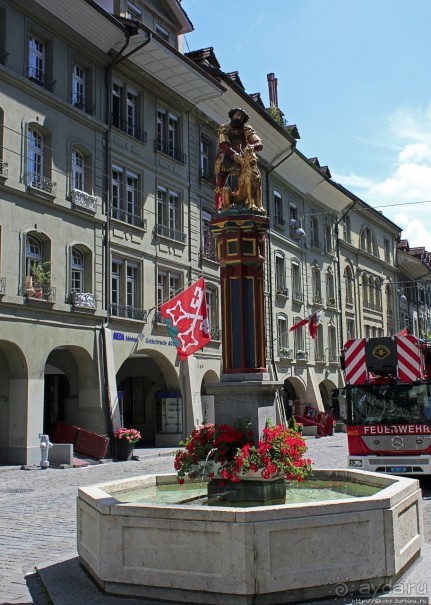 Удивительная "изюминка" Берна — уличные фонтаны 16 века