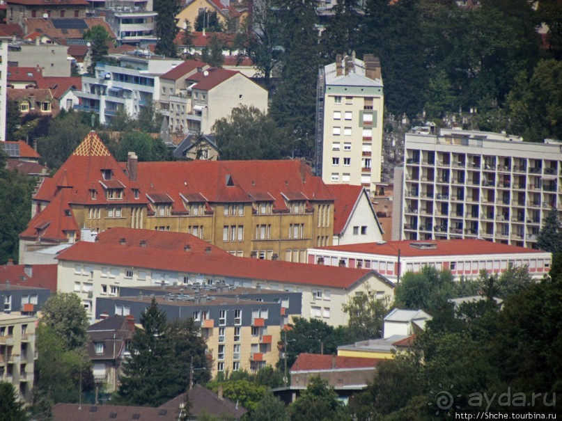 Безансон, взгляд на город и окрестности с высоты цитадели