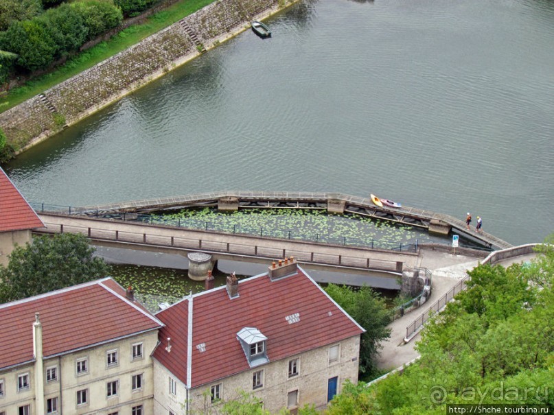 Безансон, взгляд на город и окрестности с высоты цитадели