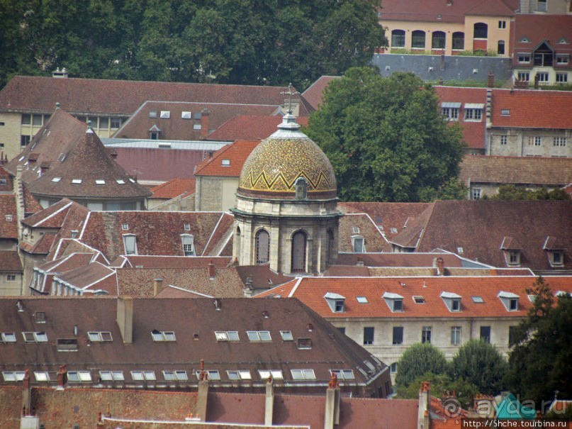 Безансон, взгляд на город и окрестности с высоты цитадели