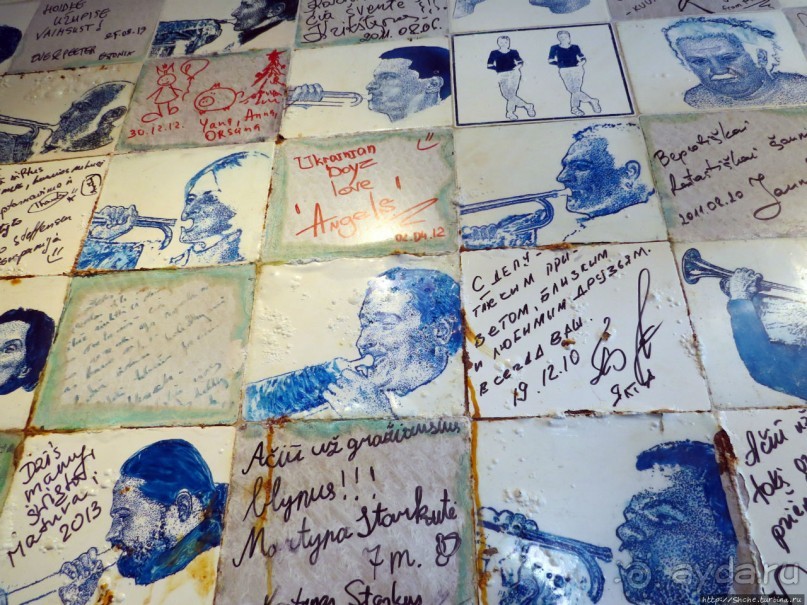 Антикварный ресторан-бутик в республике Ужупис