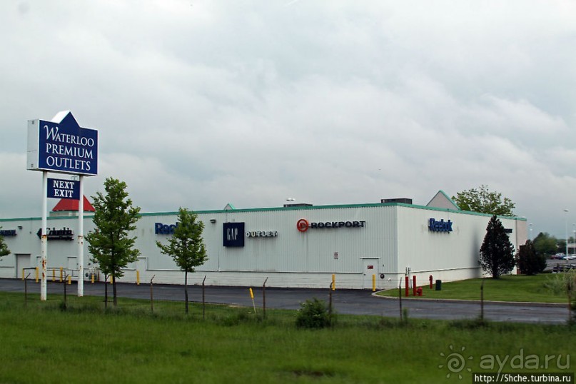 Крупный Premium Outlets в штате Нью-Йорк