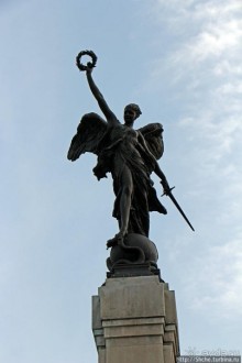 Вечернее знакомство с Дерри, прогулка в поисках отеля