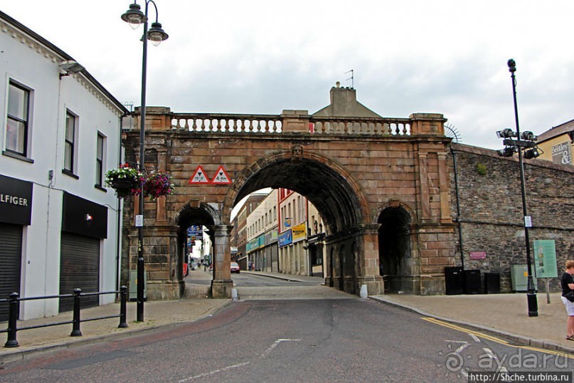 Вечернее знакомство с Дерри, прогулка в поисках отеля